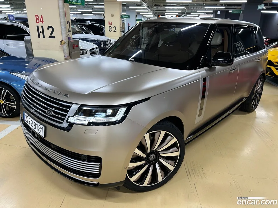 Land Rover Range Rover P530 SV LWB 2023 — миниатюра 3