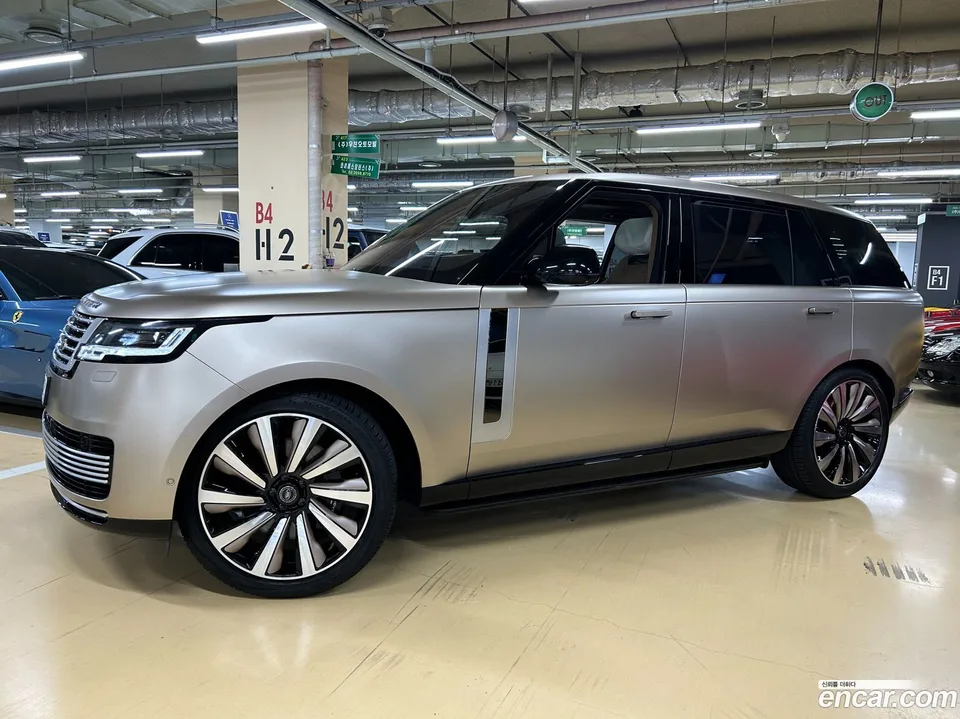 Land Rover Range Rover P530 SV LWB 2023 — миниатюра 4