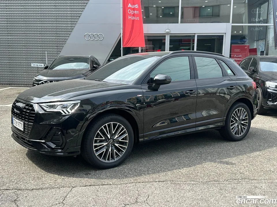 Audi Q3 (F3) 40 TFSI 2026 — фото 1, купить с доставкой в Москву