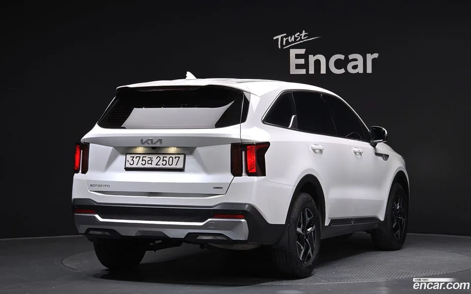 Kia Sorento HEV 1.6 4WD 2023 — миниатюра 2