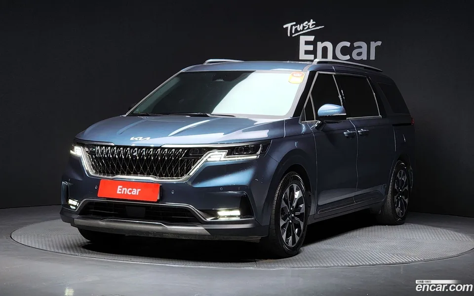 Kia Carnival 9 2023 — фото 1, купить с доставкой в Москву