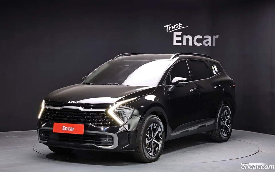 Kia Sportage Hybrid 2WD 2022 — фото 1, купить с доставкой в Москву