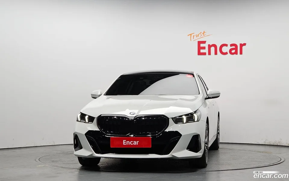 BMW 5 Series 520i M 2025 — миниатюра 4