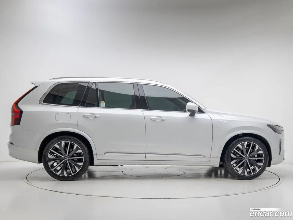 Volvo XC90 B6 2025 — миниатюра 4