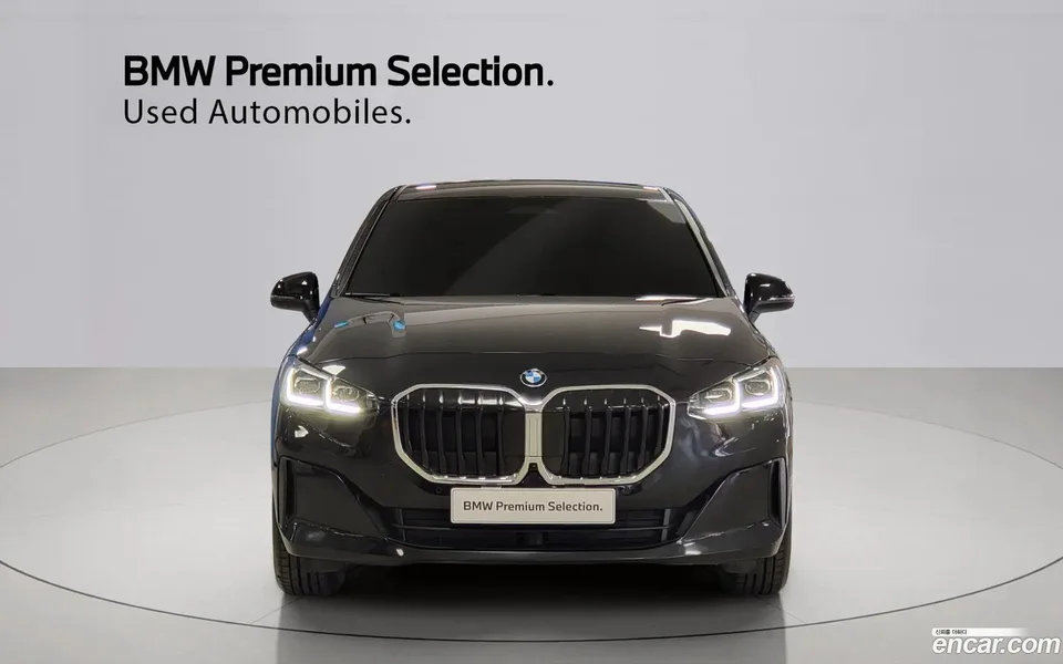 BMW 2 Series Active Tourer 220i 2023 — миниатюра 3
