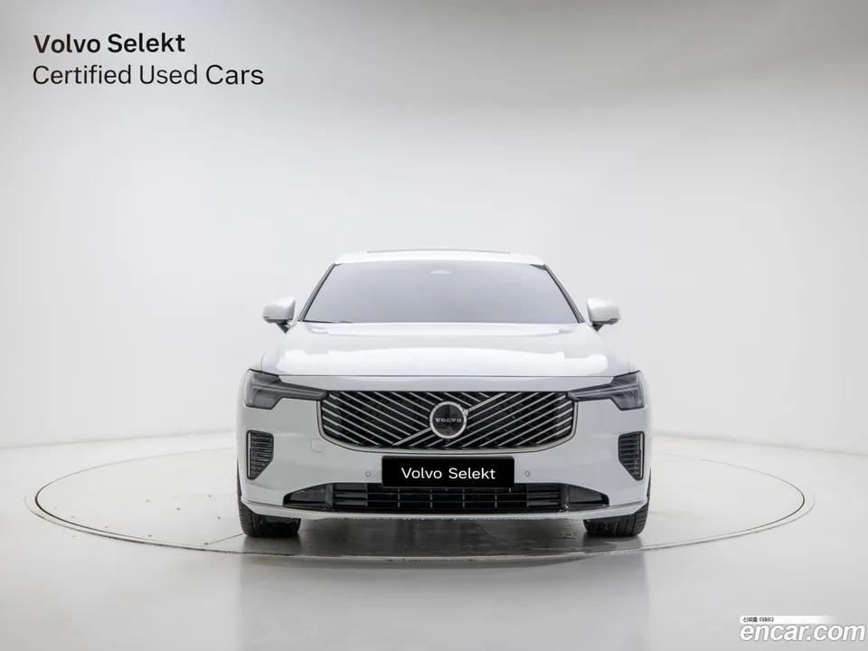Volvo S90 B5 2025 — миниатюра 2