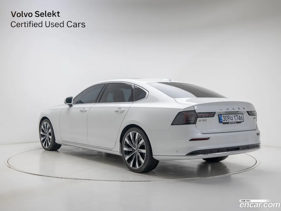 Volvo S90 B5 2025 — миниатюра 4