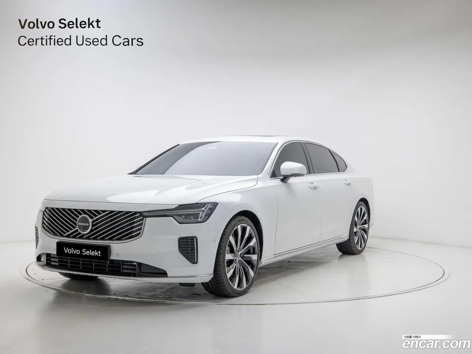 Volvo S90 B5 2025 — фото 1, купить с доставкой в Москву