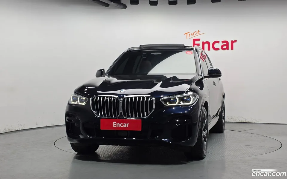BMW X5 xDrive 40i M 2022 — миниатюра 3