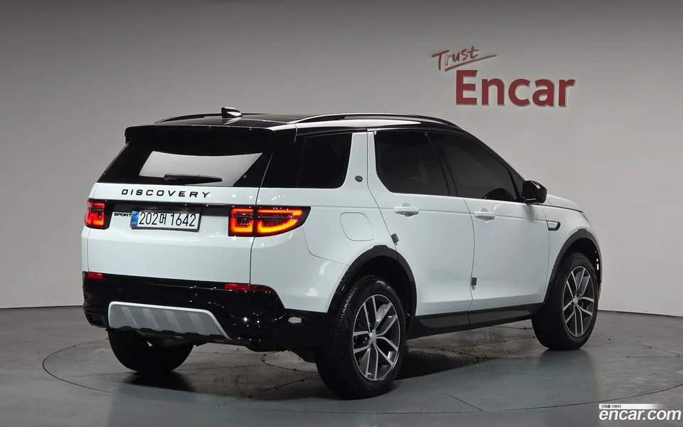 Land Rover Discovery Sport P250 SE 2025 — миниатюра 2