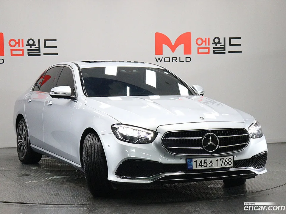 Mercedes-Benz E-Class E250 2022 — миниатюра 3