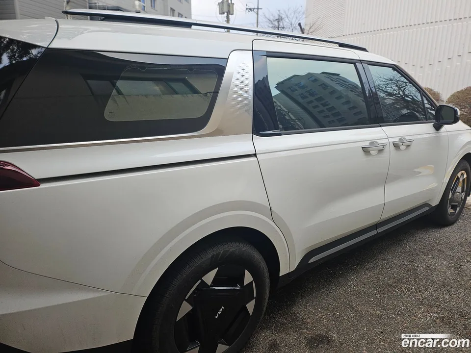 Kia Carnival HEV 9 2024 — миниатюра 2