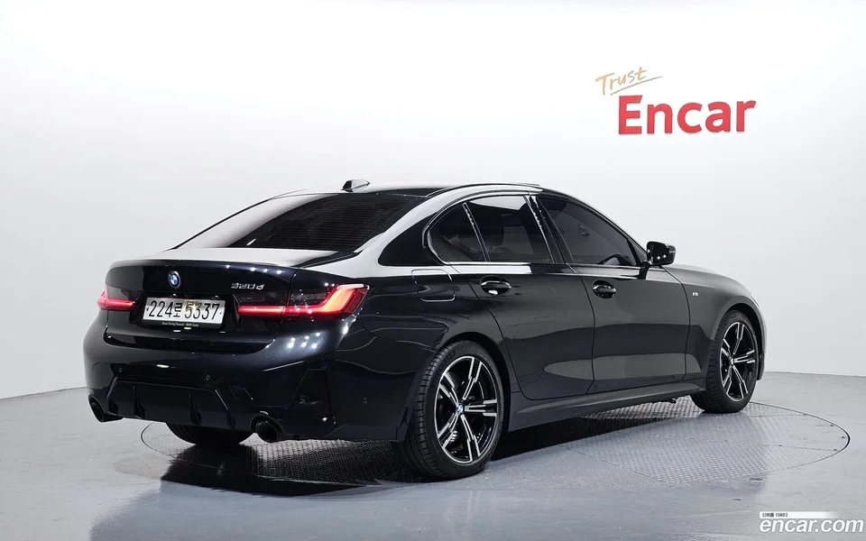 BMW 3 Series 320d M 2023 — миниатюра 2