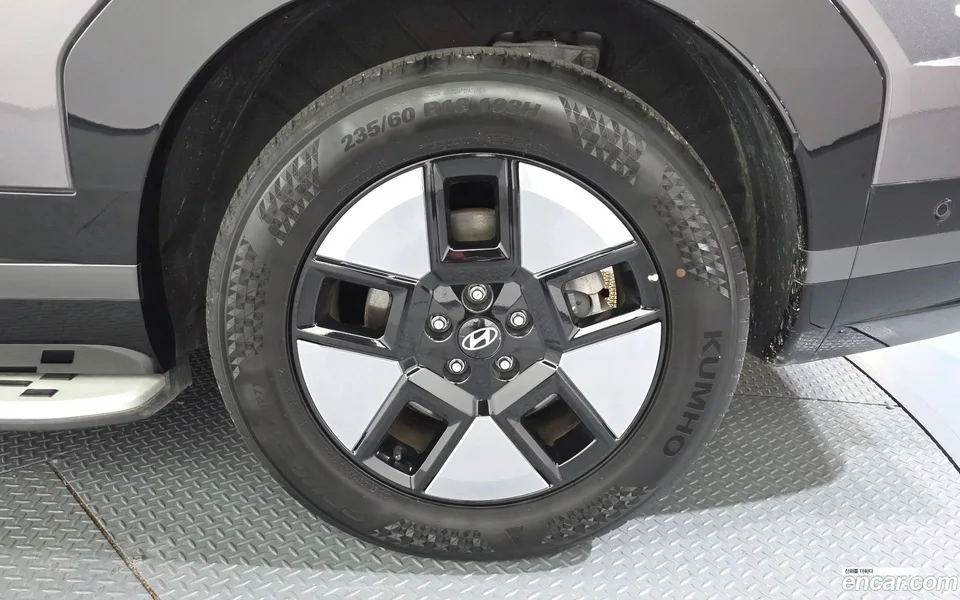 Hyundai Santa Fe HEV 1.6 2WD 2023 — миниатюра 5