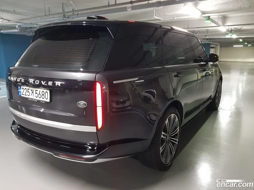 Land Rover Range Rover P530 AB LWB 2022 — миниатюра 4