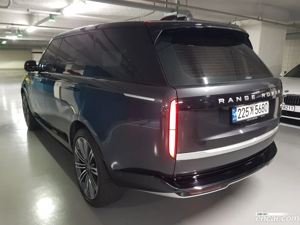Land Rover Range Rover P530 AB LWB 2022 — миниатюра 5