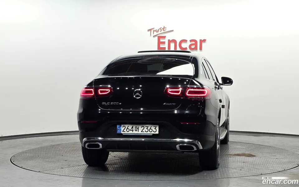 Mercedes-Benz GLC-Class GLC300e 4MATIC 2023 — миниатюра 4