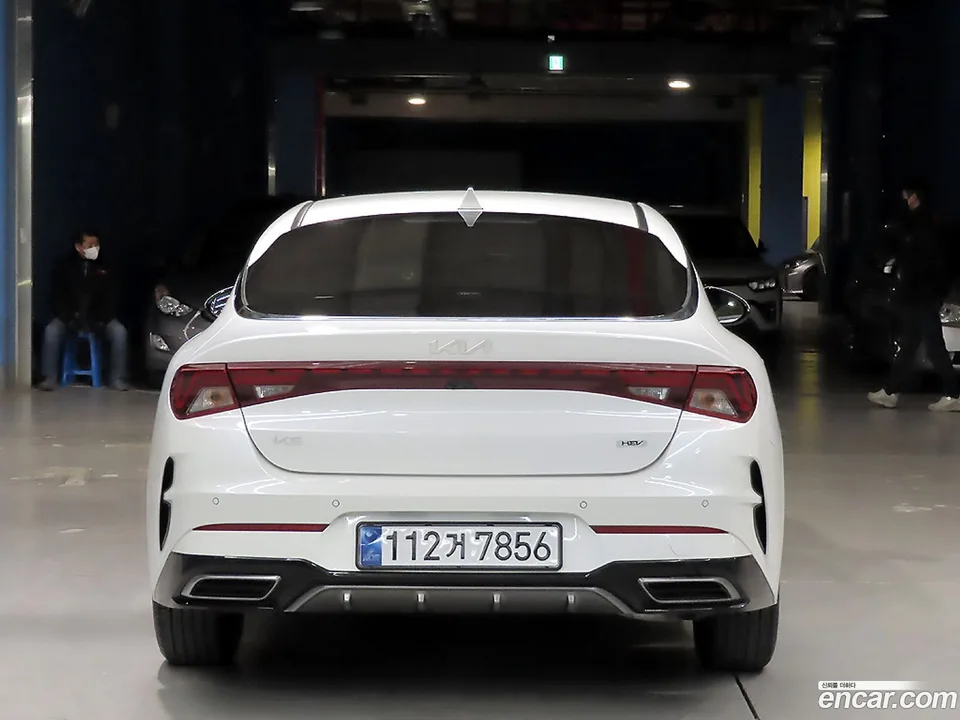 Kia K5 Hybrid 2023 — миниатюра 3