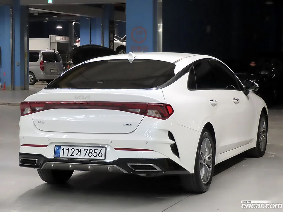 Kia K5 Hybrid 2023 — миниатюра 4