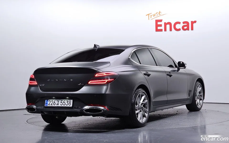 Genesis G70 2.5T 4WD 2023 — миниатюра 2