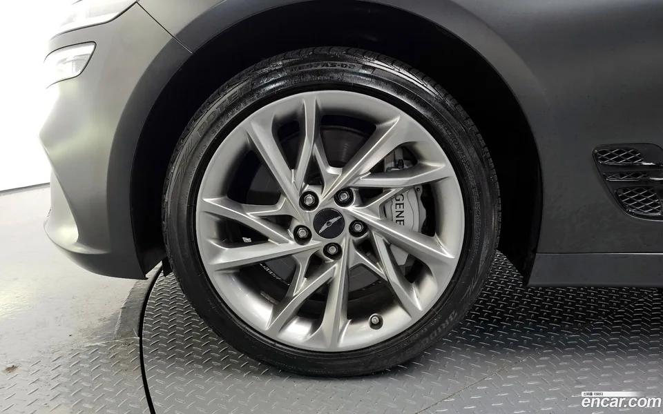 Genesis G70 2.5T 4WD 2023 — миниатюра 5