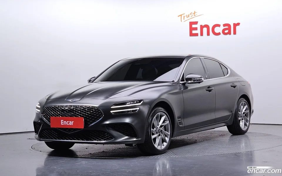 Genesis G70 2.5T 4WD 2023 — фото 1, купить с доставкой в Москву