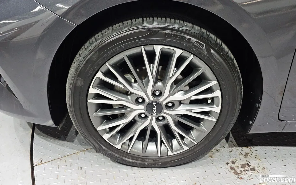 Kia K3 1.6 2023 — миниатюра 5