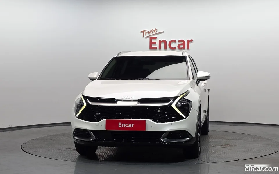 Kia Sportage Hybrid 2WD 2024 — миниатюра 3