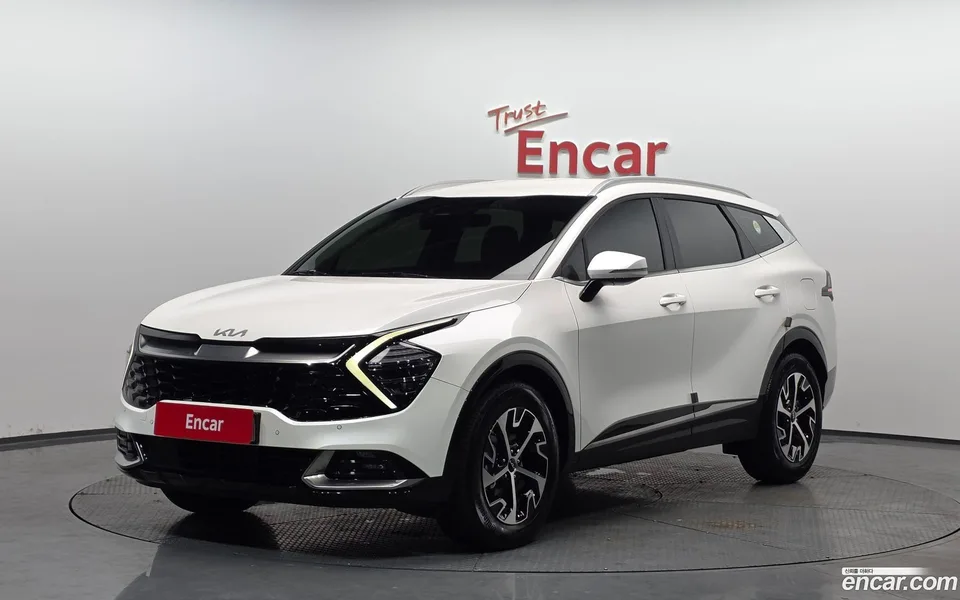 Kia Sportage Hybrid 2WD 2024 — фото 1, купить с доставкой в Москву