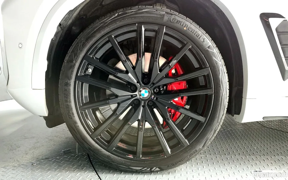 BMW X5 xDrive 40d M 2025 — миниатюра 5