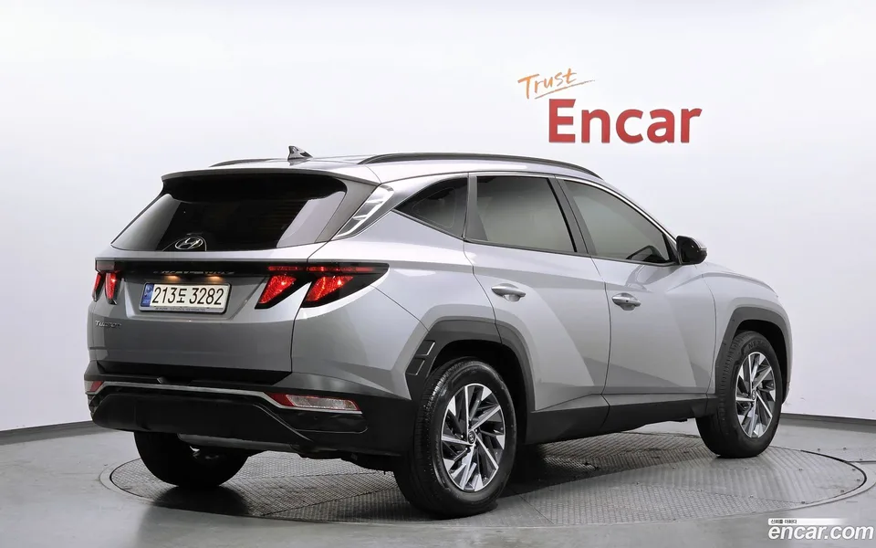 Hyundai Tucson 1.6 2WD 2022 — миниатюра 2