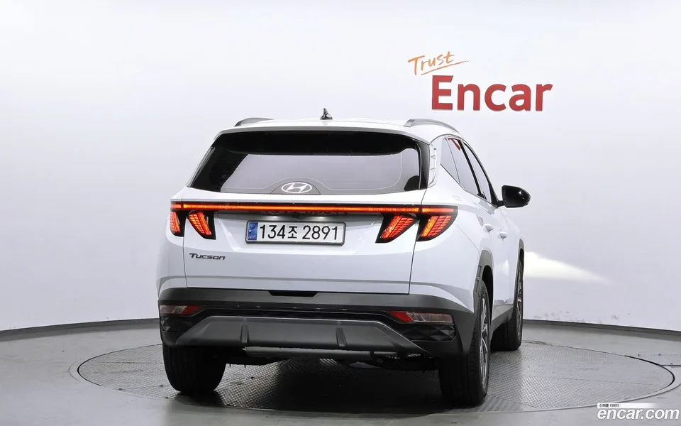 Hyundai Tucson Hybrid 2WD 2023 — миниатюра 4