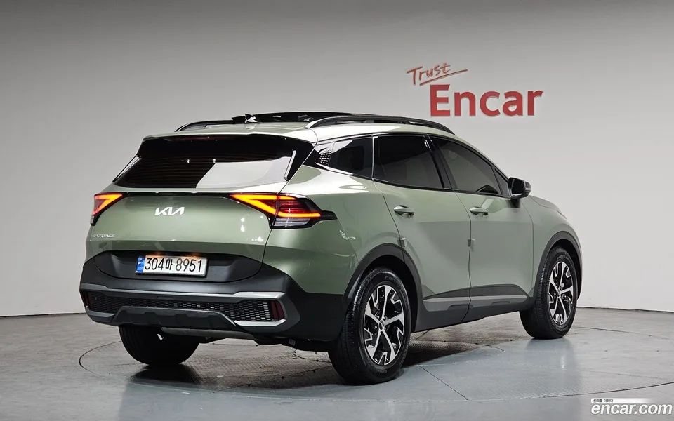Kia Sportage Hybrid 4WD 2023 — миниатюра 2