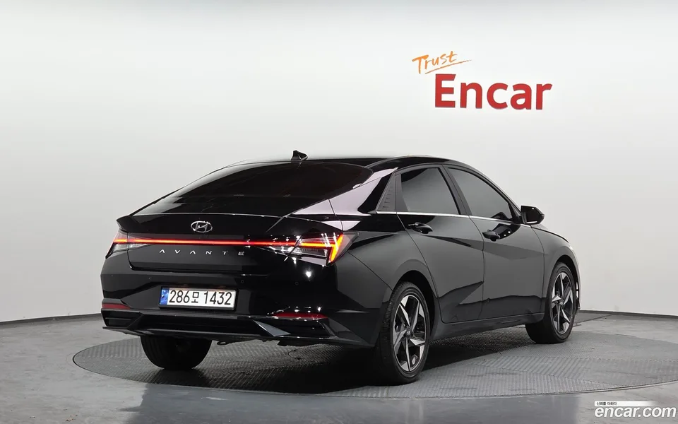 Hyundai Avante 1.6 2022 — миниатюра 2