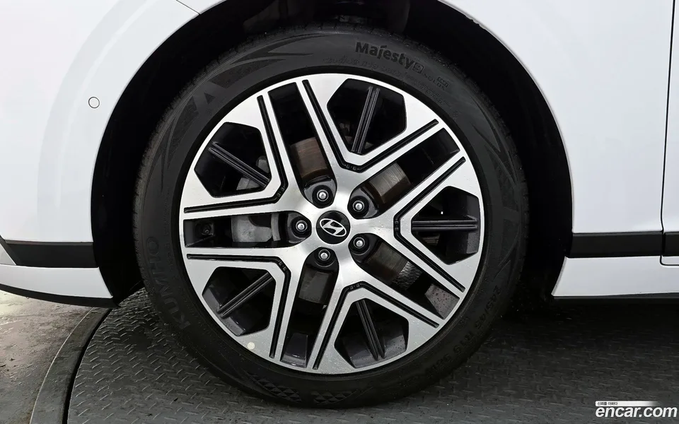 Hyundai Grandeur 2.5 2WD 2024 — миниатюра 5