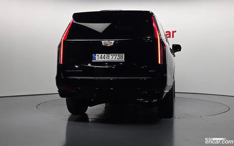 Cadillac Escalade 6.2 ESV 2023 — миниатюра 4