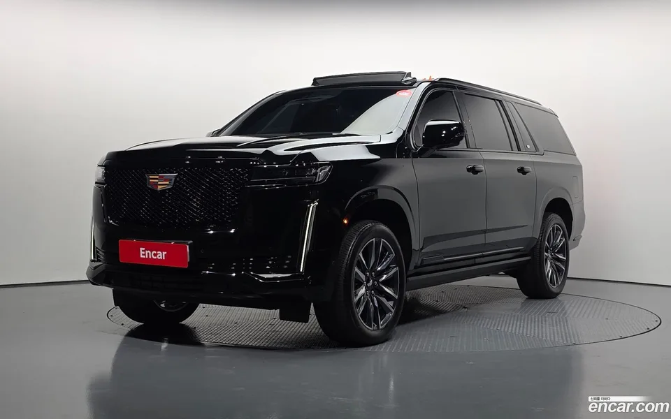 Cadillac Escalade 6.2 ESV 2023 — фото 1, купить с доставкой в Москву