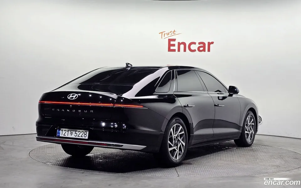 Hyundai Grandeur Hybrid 2025 — миниатюра 2