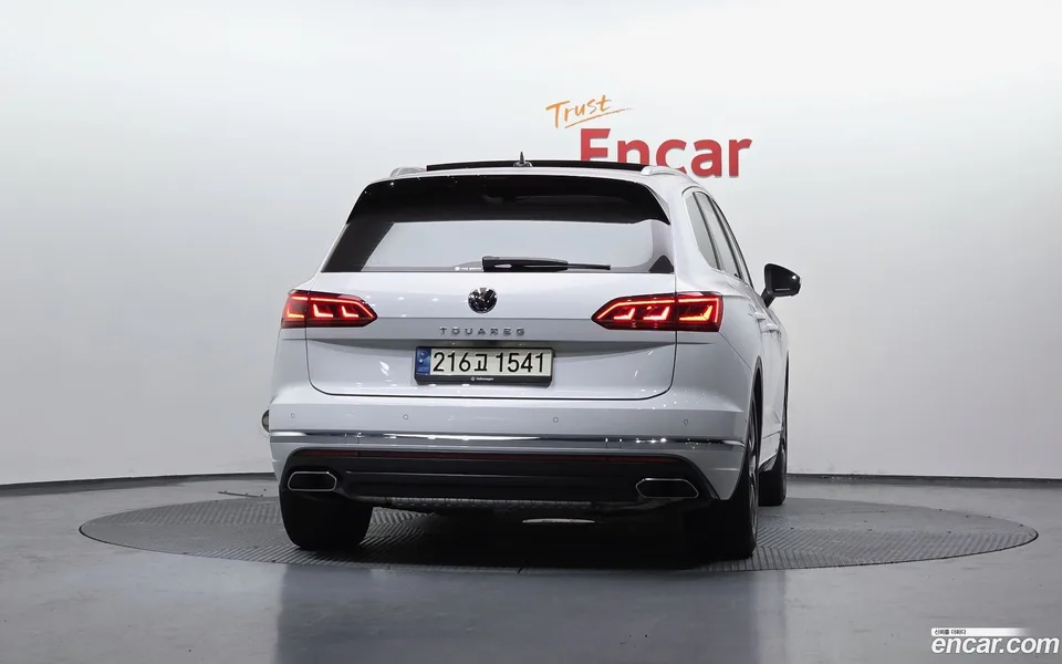 Volkswagen Touareg 3.0 TDI 2023 — миниатюра 4