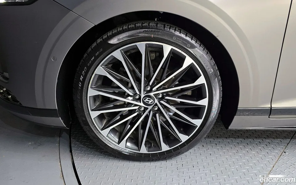 Hyundai Grandeur 2.5 2WD 2023 — миниатюра 5