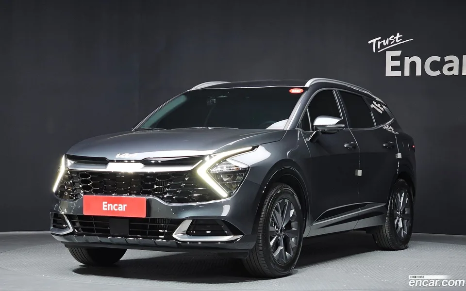 Kia Sportage 1.6 2WD 2023 — фото 1, купить с доставкой в Москву