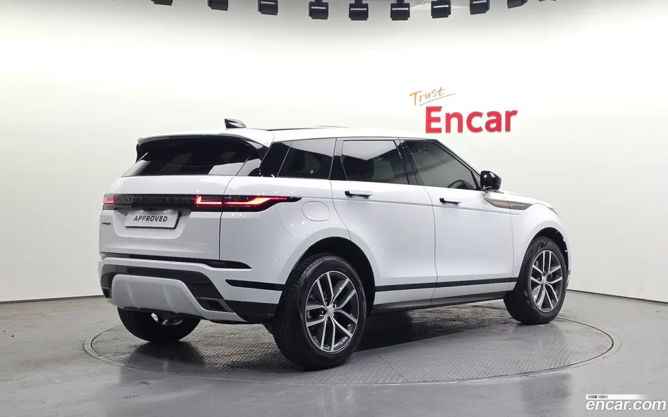 Land Rover Range Rover Evoque P250 SE 2024 — миниатюра 2