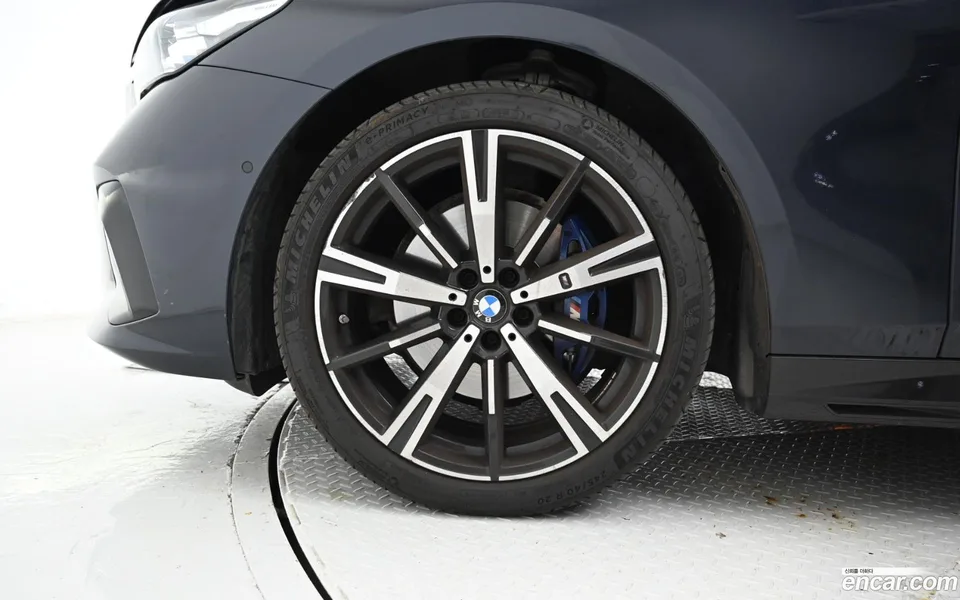 BMW 5 Series 530i xDrive M 2024 — миниатюра 5