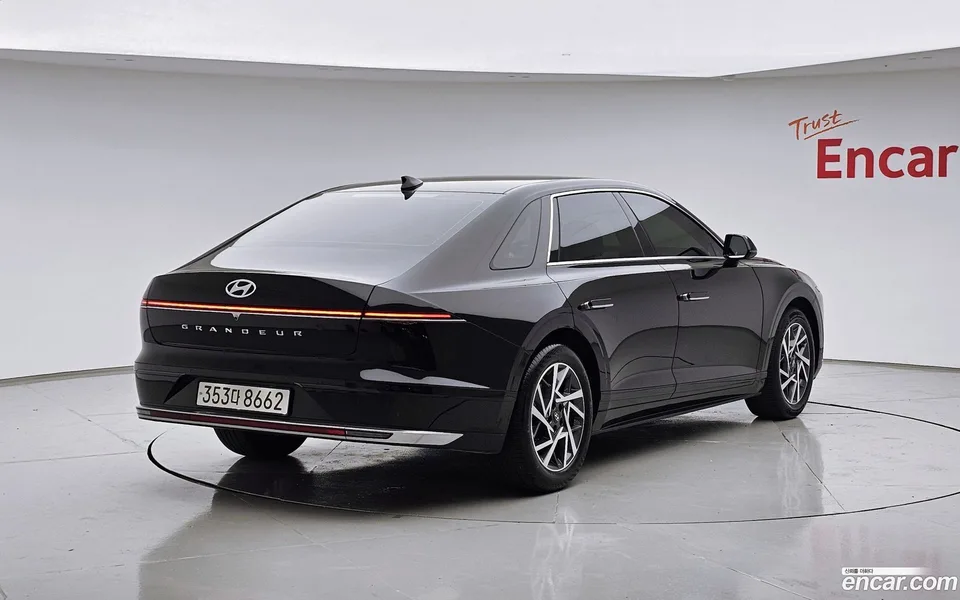 Hyundai Grandeur 2.5 2WD 2024 — миниатюра 2