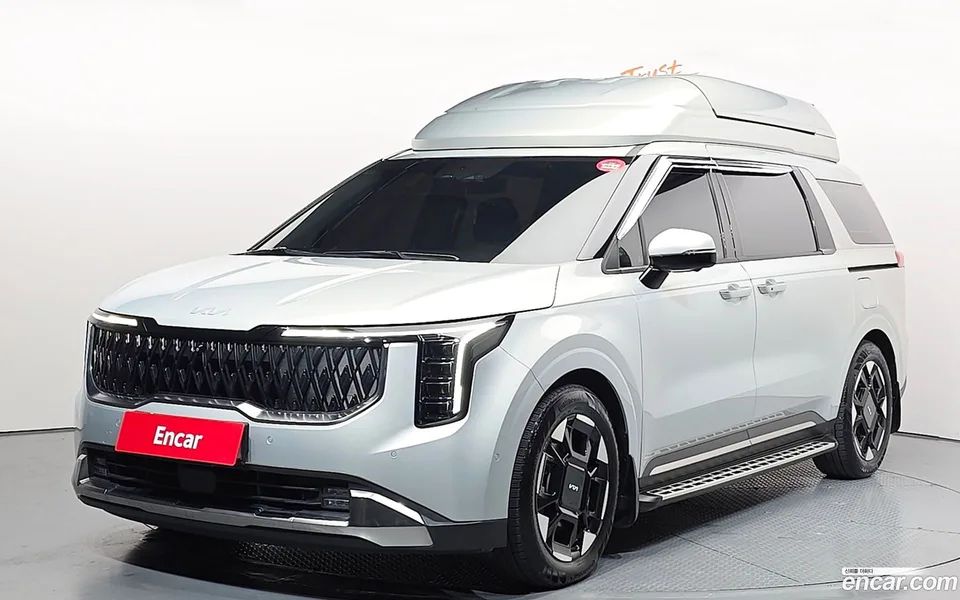Kia Carnival 7 2024 — фото 1, купить с доставкой в Москву