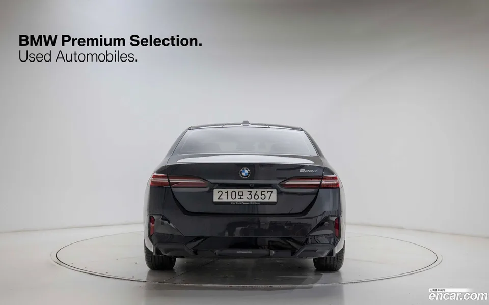 BMW 5 Series 523d M 2025 — миниатюра 4