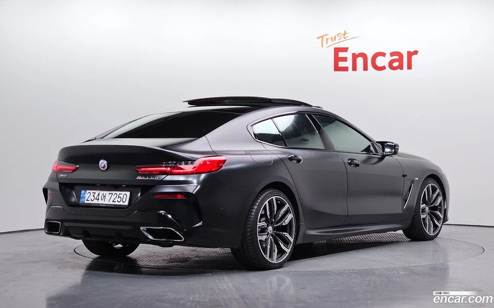BMW 8 Series M850i xDrive 2024 — миниатюра 2