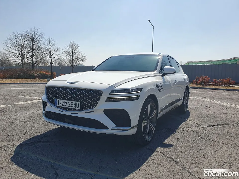 Genesis GV80 Coupe 2.5T AWD 2024 — фото 1, купить с доставкой в Москву