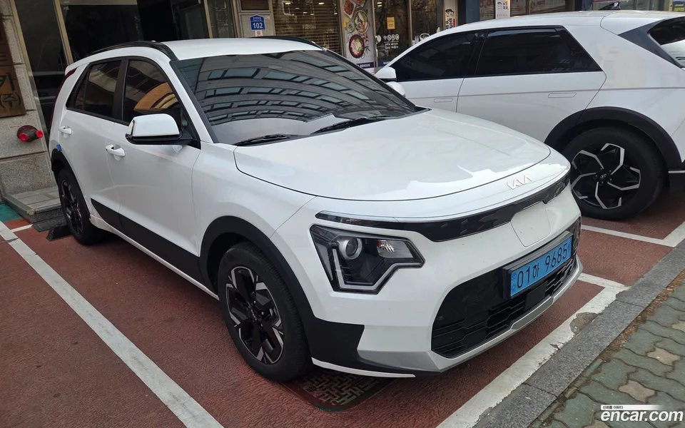 Kia Niro EV 2023 — миниатюра 3