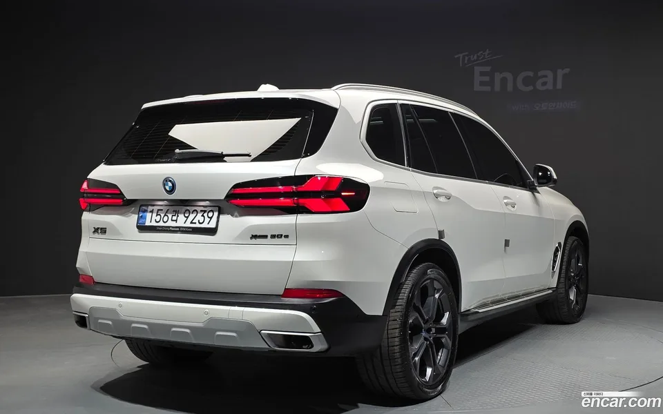 BMW X5 xDrive 50e xLine 2024 — миниатюра 2